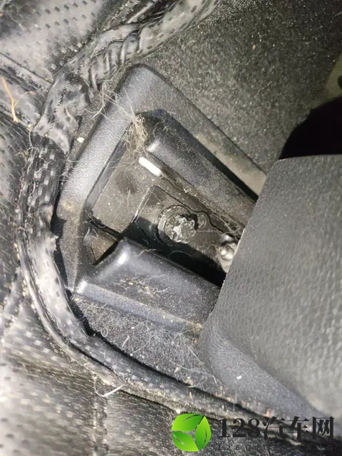 二手奔驰C级：18年运动版，11万多体验豪华品牌！-1