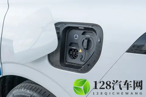 18万级豪华SUV！5米车长＋真C级轴距，星途星纪元ET来了-2