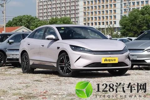 自主品牌纯电中型轿车对比,深蓝L06和秦L EV该如何选择?-2