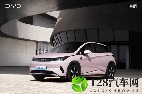 10万级，高阶智驾+冰箱，颜值还很高｜海豚如何选？-3