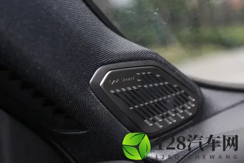 10万级的西装暴徒：15T_20T动力可选！领克03这次玩真的！-2