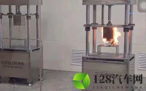 比亚迪稳用铁锂，三元锂被质疑，安全成最大卖点-3