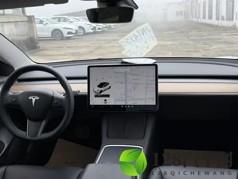 三年Model3，加速56秒，电车二手行情香不香？-2