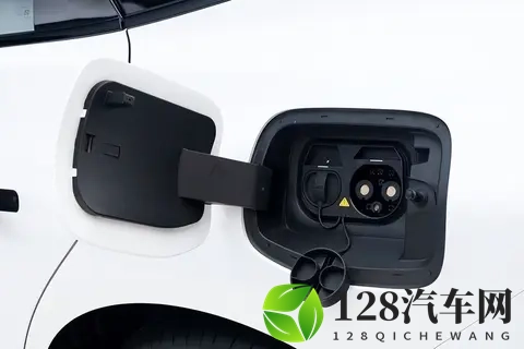 1099万元起!东风日产N6开启预售,纯电续航达180km-3