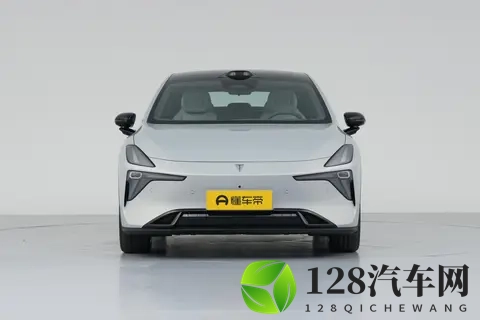 10 毫秒磁流变悬架 + 零重力座椅，深蓝 L06 太懂年轻人-1