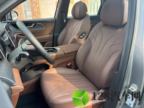 十多万开更智能的燃油SUV 试驾奇瑞瑞虎9X-1