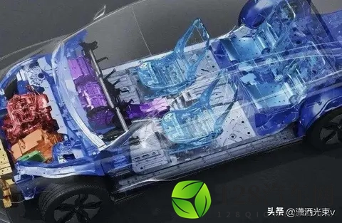 某车企狂举报自媒体，越捂越漏，公众用脚投票-1