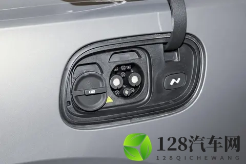 乐道L90 2025款 六座版Pro：以技术细节重塑家庭出行新标准-3