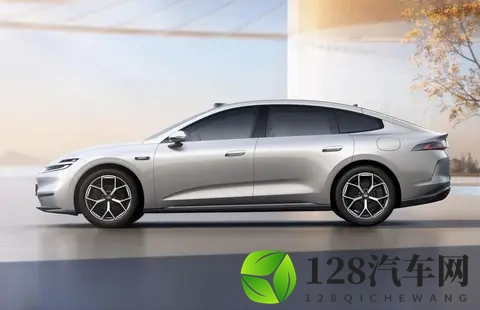 听劝降价1万 长安启源A06还满意吗?-3