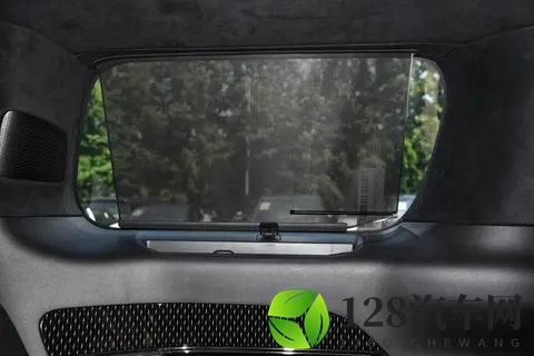 11月入手极氪009立省5万！这款纯电MPV如何从商务车变身家用新宠-1