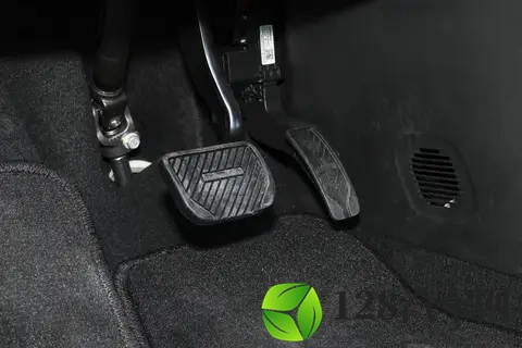 增程车 “油老虎” 标签碎了!AION i60 12 万级开出旗舰质感-1