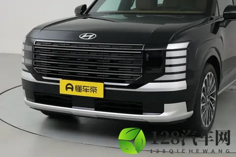 满油续航超 1000km！帕里斯帝 6_7 座布局，家庭出行太香了-1