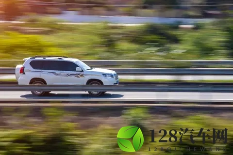 多省高速集中免费,通行费归零时代真的来了?-1