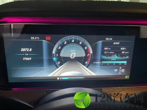 15万多拿下行政级座驾,二手奔驰E级家用商务都合适?-1