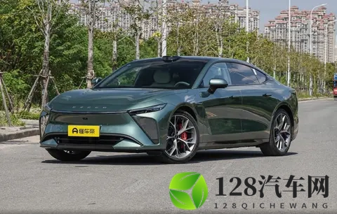 11月买车好时机！星纪元ES：增程+纯电动力，3米轴距，15万级-1