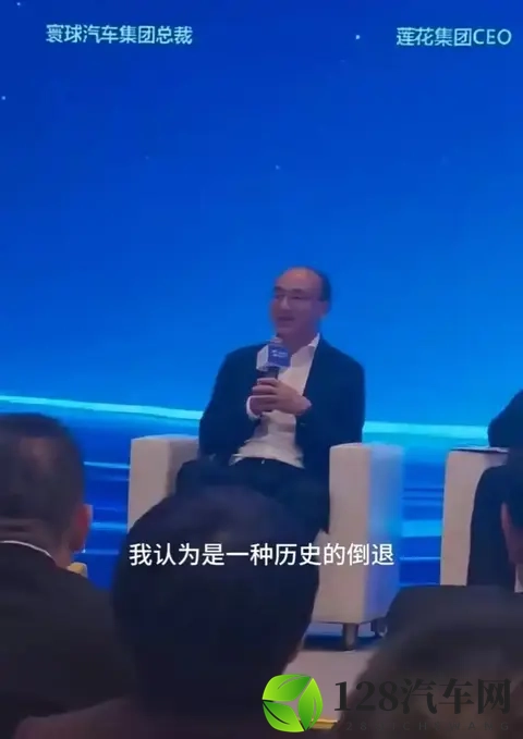 阿明说车侃赛:奇瑞莲花双高管怒批小米!瞬间刹停违物理?-1