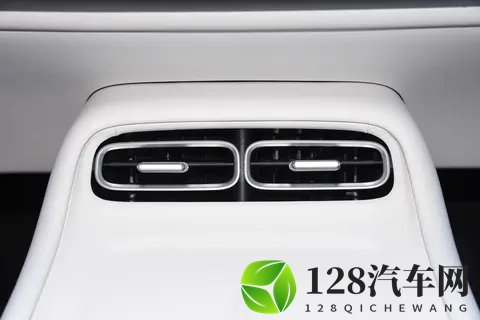 新款享界S9售3098万起，华为旗舰科技堆满！-1