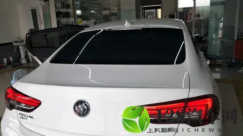 白色新车多久需要打一次腊？几位车主给了答案，你赞同吗-1