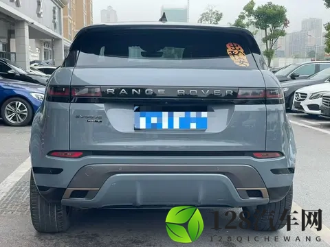 1398万,圆你豪华SUV梦——准新路虎揽胜极光-3