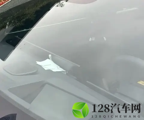 日产N8谍照曝光！内配备大尺寸双联屏，还是纯电SUV？-3