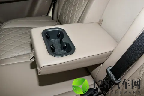 1198 万起售，长续航和电混四驱，第三代蓝电E5 PLUS正式开启预售-3