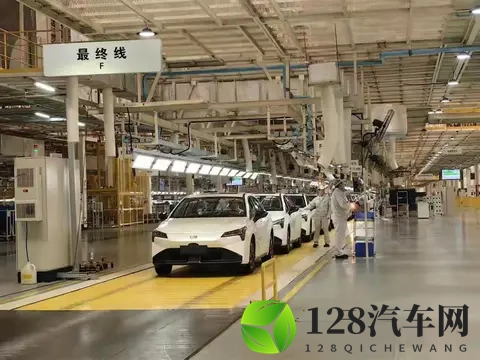 京东第一辆车，价格定了-454万元。109日起即可预约订购了。-3