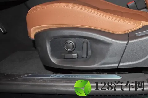 18 万开豪华后驱！2025 捷豹 XEL 购车手册，年轻精英首选纪念版-1