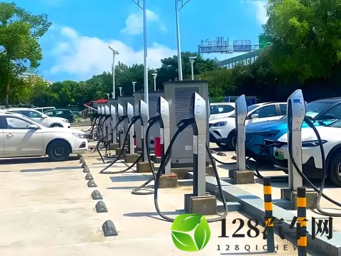 济南明确新能源汽车收费规范：充电服务费与电费外不得加收停车费-3