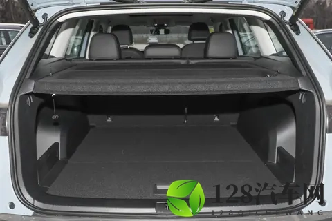 预算 25 万买燃油 SUV？揽巡实用攻略，家用 _ 越野需求全满足-1