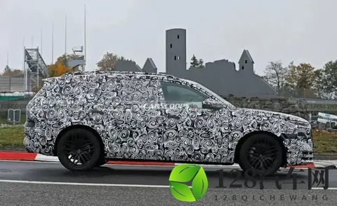 迈巴赫GLS的竞品，奥迪Q9霍希版谍照！品牌新旗舰SUV，真男人开V8-1