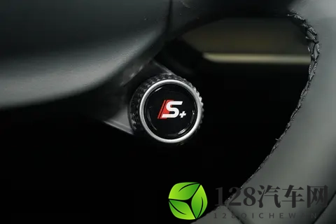 15万级轿跑卷王!颜值、智能、动力全在线,还配激光雷达-3