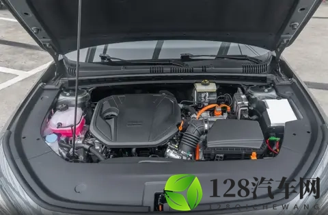 优惠后688万起，银河星耀6搅浑电混A级车市场，能否成功？-1