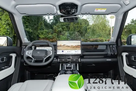 15万级三电机真四驱加持!捷途山海T1方盒子全场景真实体验-1