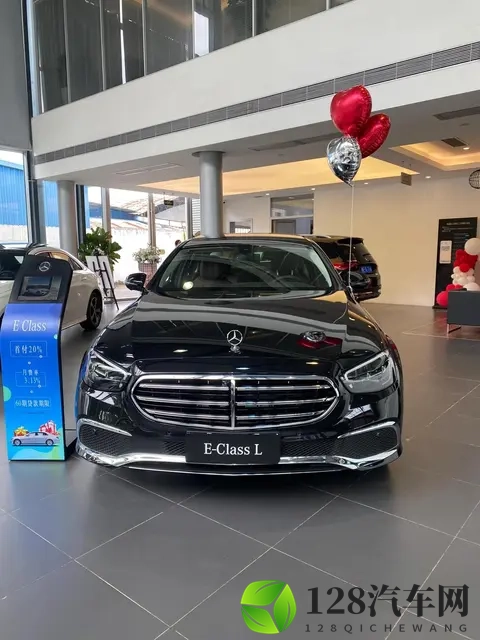 2025年中国车企就了干一件事:5米2大SUV洪流背后的“公地悲剧”-1