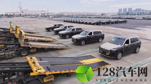 岚图泰山实车全面到店 即将正式上市-1