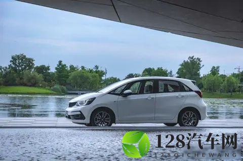 飞度真凉了？别急，看懂这波操作的人都在等新车！-1