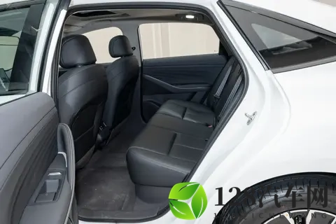 1099万元起!东风日产N6开启预售,纯电续航达180km-2