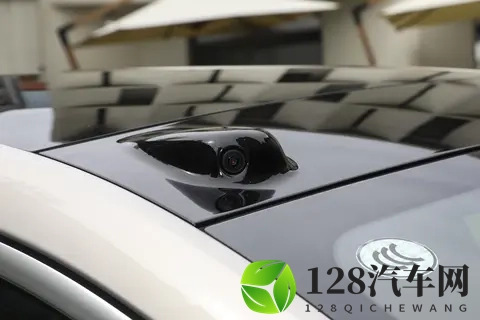 第五代吉利帝豪改头换面 新外观能否打动你？-1