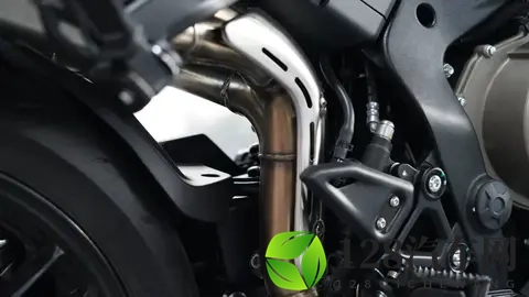 春风750SR到底输哪了？四缸跑车横向对比告诉你答案-2