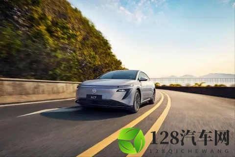 中国车出海日本，日系车企慌了，合资模式悄悄变了-2