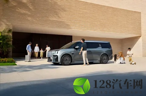 三代同堂开极氪009，全家人都满意，家用MPV就该这么选-2