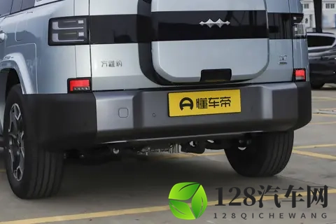比亚迪钛7:科技大家用SUV,选这款方盒子,大空间,长续航,值吗-1