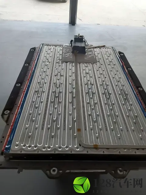 比亚迪官宣硫化物固态电解质！固态电池要上车了？先看清3个真相-3