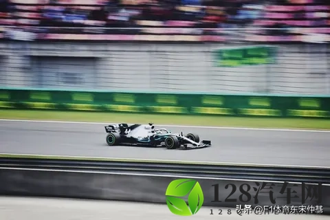 威廉姆斯车队重塑品牌形象，下赛季正式更名为威廉姆斯F1车队-1