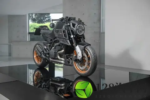 摩托圈劳斯莱斯出新作，1400R能否复制2分钟售罄神话？-1