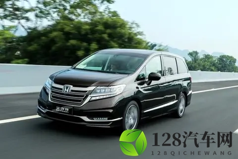 本田艾力绅从28万跌至18万,混动+电动门为何仍遭遇销售困境?-3