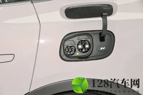 加量不加价_售3119万元起 新款奔驰GLB正式上市-1