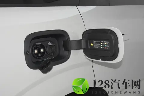 腾势N8L DM：20T+前后三电机，综合续航1300km!-1