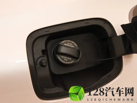 东风日产N6开启预售 1099万元起 搭载插混系统-2