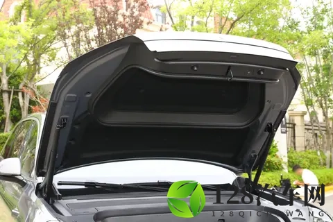 家庭 SUV 怎么选?对比大五座、大三排,乐道 L90 成绕不开的选择-2